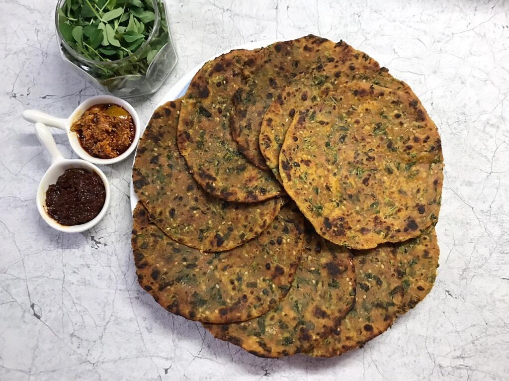Famous Gujrati food - Methi Thepla