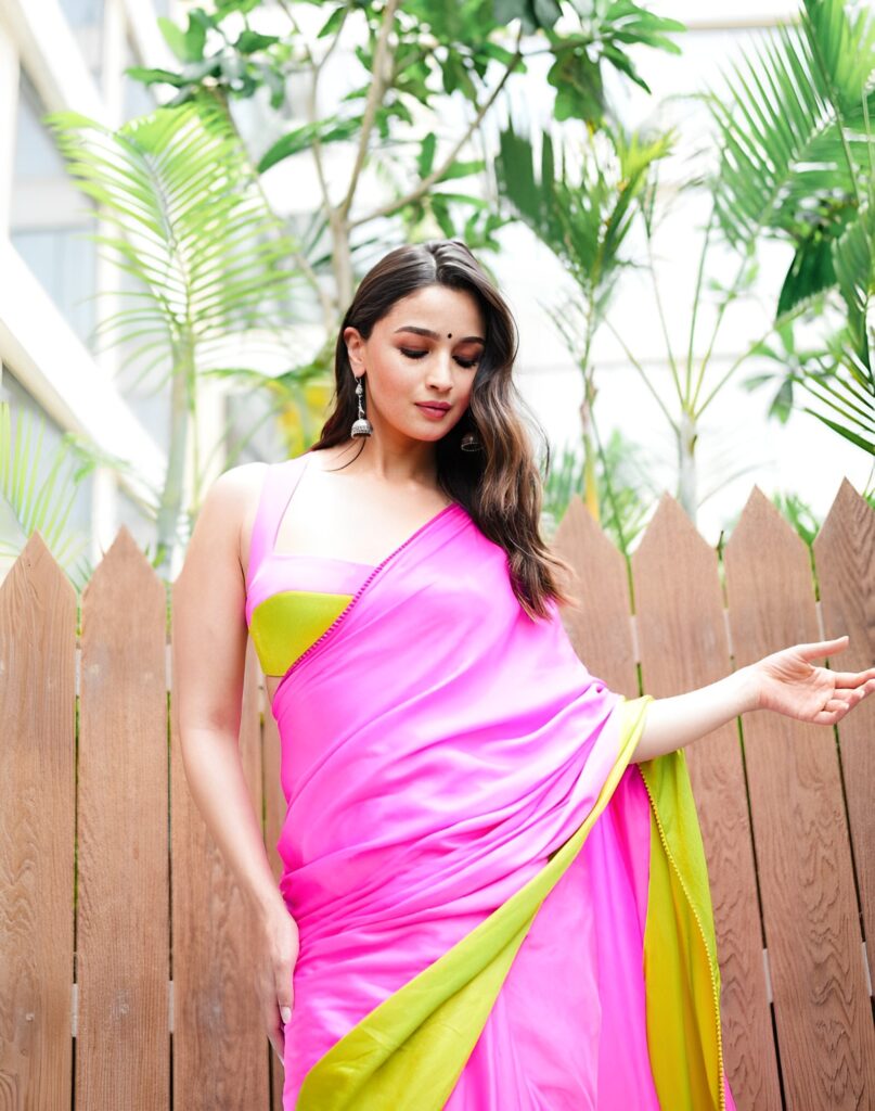 Alia Bhatt Pink Green Colour Block Saree Photos