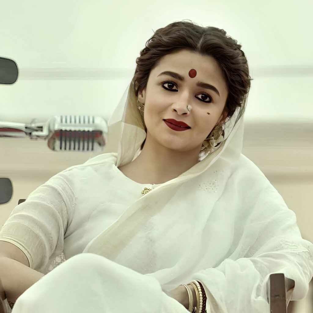 Alia Bhatt Saree Look In Movies Gangubai Kathiawadi