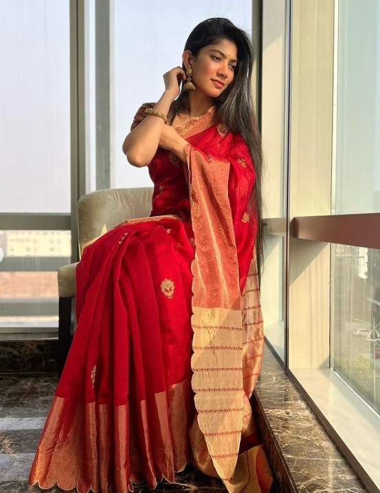 Sai Pallavi in Red Sadi Shoot