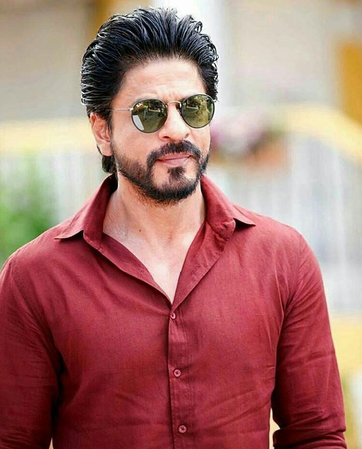 The SRK famous and most trending long hair with beard style in dilwale movie