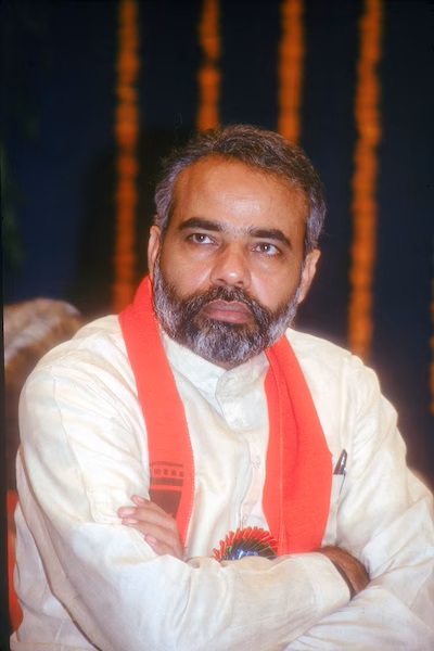 Mr Narendra Modi 90s photo Beard style